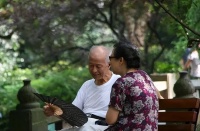 夫妻过了七十岁，还能轻松完成这几件事，说明很有后福