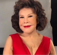 89岁港星近况引唏嘘！整容失败惨不忍睹，想凭握手要红包被拒