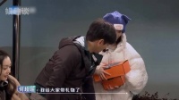 何超莲偶遇四太梁安琪，注意她对四姨的称呼，不愧是豪门！