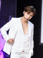 韩媒曝DKZ李庚润父母信邪教 公司回应称已断来往