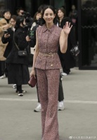 看看41岁的张钧甯生图状态