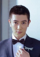 与陈赫郑凯曾是同班同学，被称吃软饭，如今成就超越所有人