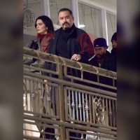 又是一对儿！Kendall Jenner和Bad Bunny被拍到接吻，坐实恋情