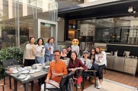 九十年代港姐聚会晒合照！有人跻身商界做女强人，有人靠商演度日