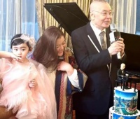 刘诗昆庆84岁生日！与2岁女儿同框似爷孙，小38岁娇妻仍在备孕