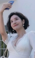 空姐剧里剧外的双面人生 剧里：大无脑拜金虚荣女……