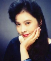 二婚嫁给小8岁的老公，婚后26年没有生子，如今60岁夫妻依旧恩爱