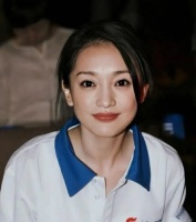 她玩了9个男人，依旧是顶流