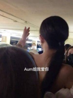 我滴妈！脸好小！女神太漂亮啦啦啦