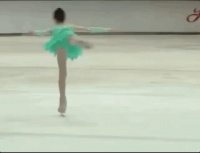 李小鹏11岁女儿奥莉 代表中国香港滑冰联盟参加花滑