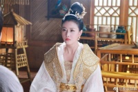 全香港男人眼里的梦中情人，多次恋爱皆失败，现52岁依然美丽