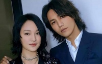 陈坤周迅被曝隐婚怀孕后，男方深夜发文感慨，引起网友热议