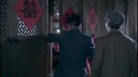 汉奸强娶漂亮姑娘，第二天酒醒吓傻了，新娘竟成了老鸨子！