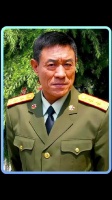 无赖在菜市场收保护费小贩竟是退伍军人