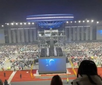 知名歌手演唱会现场，歌迷齐齐喊“退票”！最新回应..