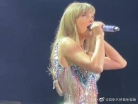 霉霉真的很美，她不去当歌手，我相信维密也会有她的一席之地