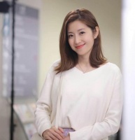 TVB知名女星又曝婚变！主动点赞网友单身留言，暗示和丈夫已离婚