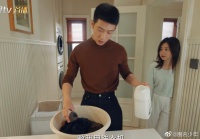 我的天，井柏然这身材比太优越了吧，疯狂为路炎晨心动……