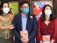 霍启刚郭晶晶一家三代罕同框，63岁婆婆朱玲玲和郭晶晶似姐妹……