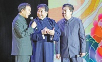 四川广安：名家新秀齐登台 精湛表演放异彩