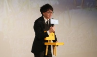 《铃芽之旅》导演新海诚接受环球时报专访：希望这部作品让大家喘口气