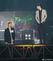 两大热门cp是否会在今年的微博之夜同台呢！