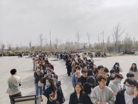 排队数百米开外，这场全国大展在郑州“大火”