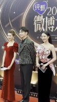 微博之夜的主持人是齐思钧！我辣么帅辣么帅的小齐呀！