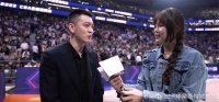 女篮女排队花合影！两双大长腿真养眼，李月汝学林志玲让杨鸣受用