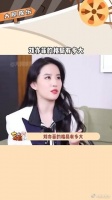 刘亦菲格局有多大，尽管别人对她无理，她始终保持微笑