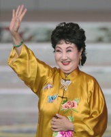说真话办实事 性情校长，演文戏忙武戏，毓新敏行