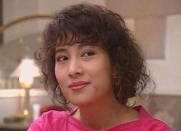 隐忍小三42年不离婚，耗到丈夫去世，独揽百亿家产，小三分文没有