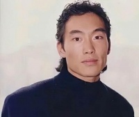 香港知名男星疑抑郁，难走出离婚阴霾，遭前妻婚内出轨背叛