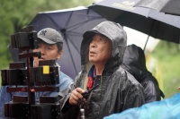 阎建钢：《人生》与《人生之路》