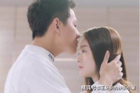 男人思念你到极致，才会不自觉地有这4个举动，女人别傻傻不懂！