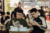 子非花诗集《橘子》新书发布会在郑州举行