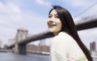 他走红后抛弃高圆圆，之后事业直线下滑，如今当配角不温不火