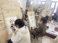 笔墨绘英魂，丹青寄哀思，常州大学师生为50位常州英烈画像