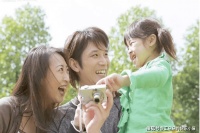 一个家庭和睦的象征，从来都不取决于金钱的多少，而是看这4点！