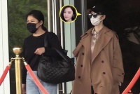 张继科事件“女主”现身，墨镜口罩低调出行，精神状态看着不错！