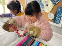 东阳市画水中心幼儿园画溪园区：以“纸”为媒，点染快乐