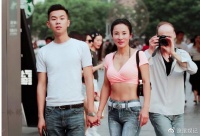 有一位冻龄女神的妈妈，是一种什么样的体验，儿子的答案让人意外