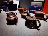 当篆刻遇见紫砂 宜兴陶艺长沙精品展在长沙举行