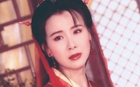 林诗音端庄淑女，龙啸云护妻狂魔，为何龙小云却从小就坏得离谱?