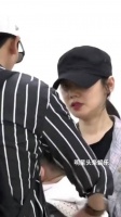 于晓光 一家三口罕见同框，画面太温馨了……