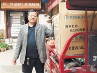一个常去杜甫江阁的拾荒人