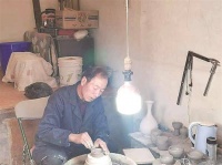 临县：传承制瓷技艺 弘扬非遗文化