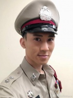 TVB离巢男星北上开店！亲自开车送外卖毫无架子，曾续约遭拒绝