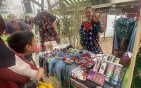 下苑艺术生活季：在地原创市集人气高，首个乡村公共艺术空间亮相