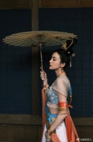 娜扎就是我心中的神女，感觉下一秒就要开始飞天了